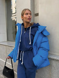 Blau
