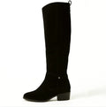 Schwarz