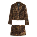 Braun mit Leopardenmuster
